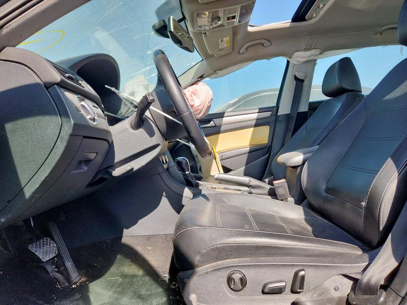 1VWBS7A30EC047052 - 2014 VOLKSWAGEN PASSAT SE فضي صورة 7