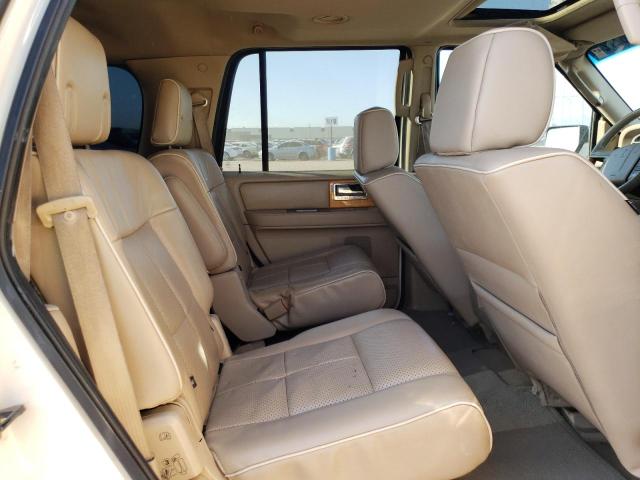5LMFU27548LJ03937 - 2008 LINCOLN NAVIGATOR თეთრი ფოტო 11