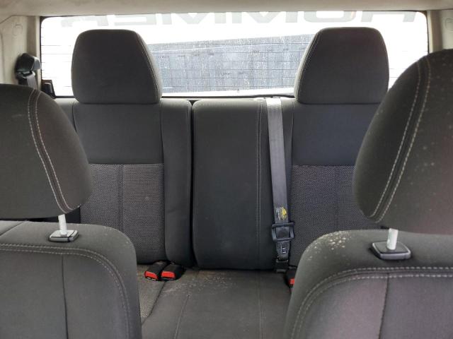 5GNEN13E398148050 - 2009 HUMMER H3T BLACK photo 10