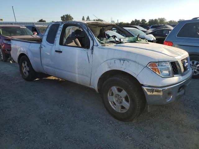 1N6BD06T08C416720 - 2008 NISSAN FRONTIER KING CAB XE WHITE photo 4