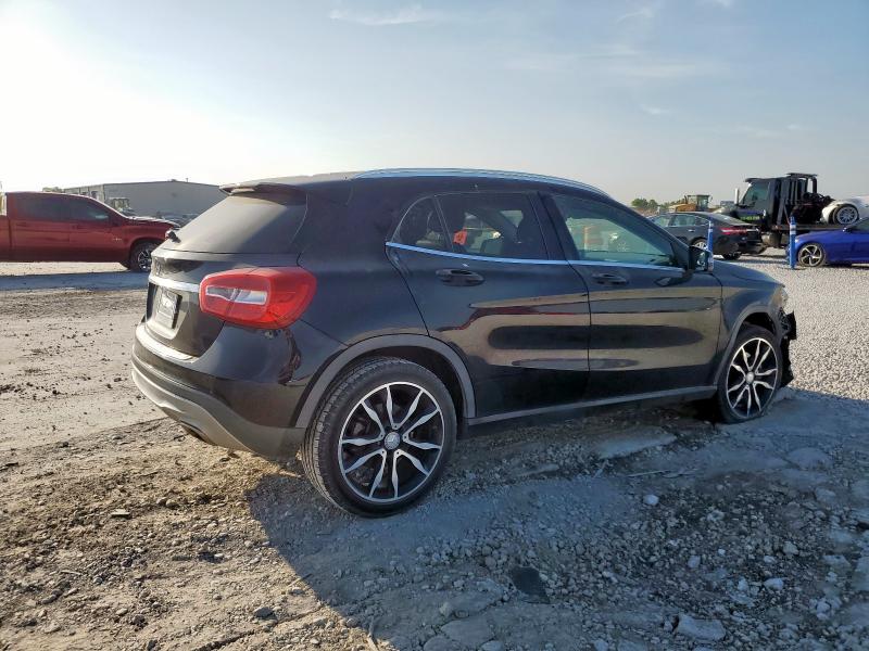 WDCTG4EB6FJ163419 - 2015 MERCEDES-BENZ GLA 250 Սև լուսանկար 3