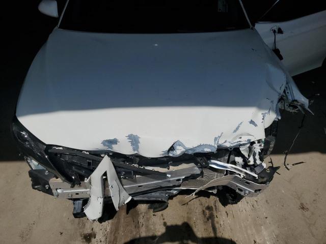 4T1G11AK4NU679056 - 2022 TOYOTA CAMRY SE WHITE photo 11
