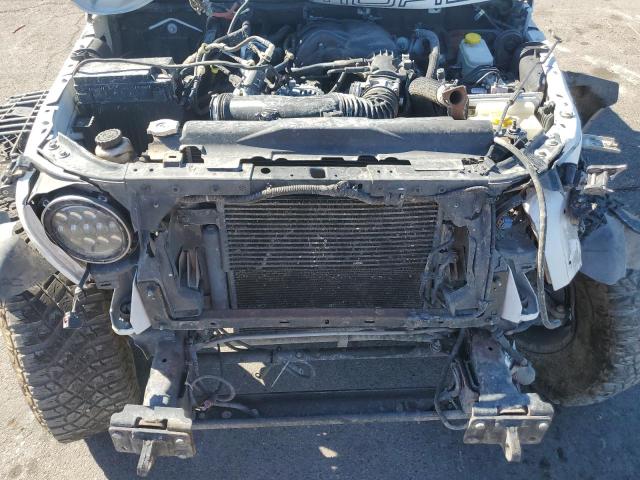 1C4AJWBG6DL612352 - 2013 JEEP WRANGLER SAHARA თეთრი ფოტო 11