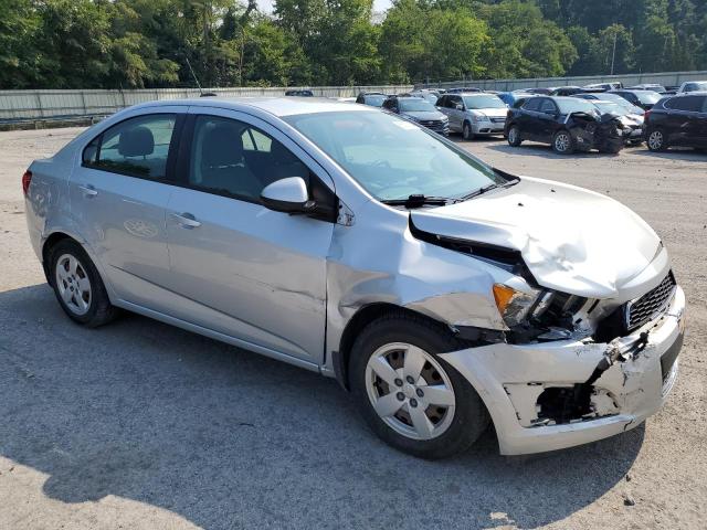 1G1JA5SG1F4178616 - 2015 CHEVROLET SONIC LS 银色 照片 4