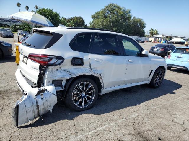 5UXTA6C02M9F48819 - 2021 BMW X5 XDRIVE45E WHITE photo 3