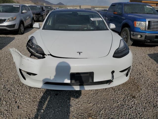 5YJ3E1EA7JF018357 - 2018 TESLA MODEL 3 Beyaz fotoğraf 5