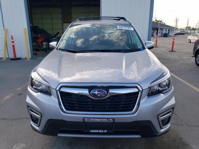 JF2SKAXC8LH562566 - 2020 SUBARU FORESTER TOURING 银色 照片 5
