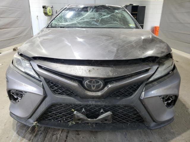 4T1B11HK7KU838809 - 2019 TOYOTA CAMRY L GRAY photo 5