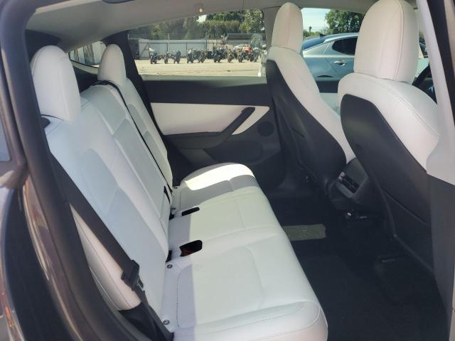7SAYGDEF4NF444917 - 2022 TESLA MODEL Y 灰色 照片 11