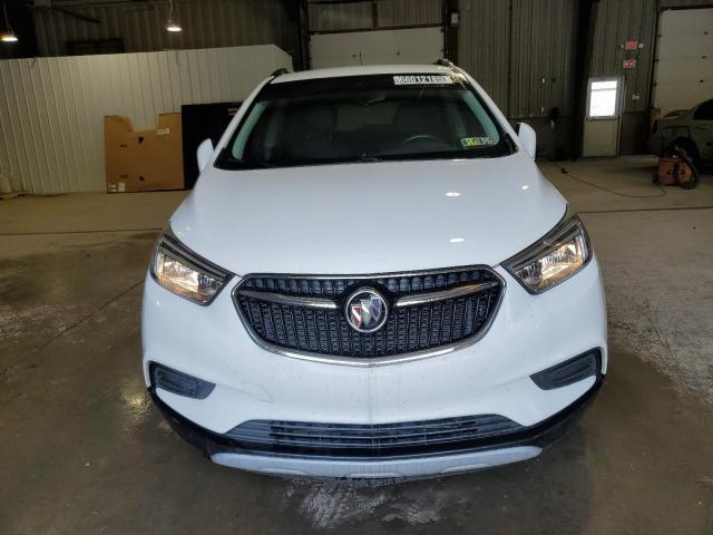 KL4CJASB0HB034500 - 2017 BUICK ENCORE PREFERRED WHITE photo 5