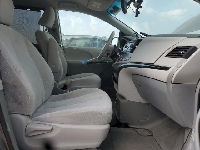 5TDKK3DC6DS305613 - 2013 TOYOTA SIENNA LE ნაცრისფერი ფოტო 7