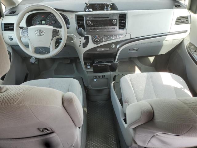 5TDKK3DC6DS305613 - 2013 TOYOTA SIENNA LE ნაცრისფერი ფოტო 8