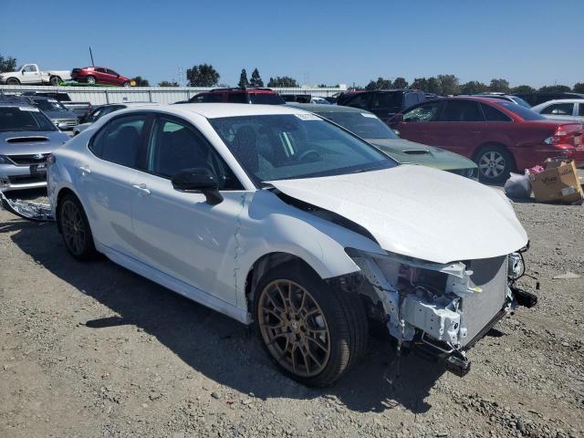 4T1G31AK5PU058910 - 2023 TOYOTA CAMRY SE NIGHT SHADE WHITE photo 4