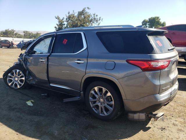 1GNERKKW0KJ175622 - 2019 CHEVROLET TRAVERSE PREMIER GRAY photo 2