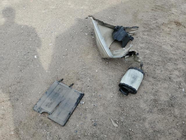 1FMCU0GD4JUD27825 - 2018 FORD ESCAPE SE Silber Foto 13