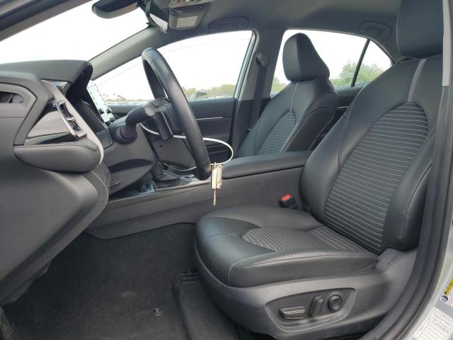 4T1G11AKXPU165957 - 2023 TOYOTA CAMRY SE NIGHT SHADE SILVER photo 7