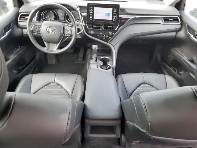 4T1G11AKXPU165957 - 2023 TOYOTA CAMRY SE NIGHT SHADE SILVER photo 8