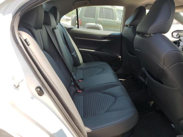 4T1G31AK0RU071079 - 2024 TOYOTA CAMRY SE NIGHT SHADE WHITE photo 10