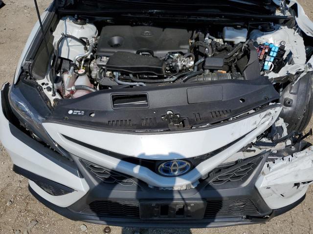 4T1G31AK0RU071079 - 2024 TOYOTA CAMRY SE NIGHT SHADE WHITE photo 11