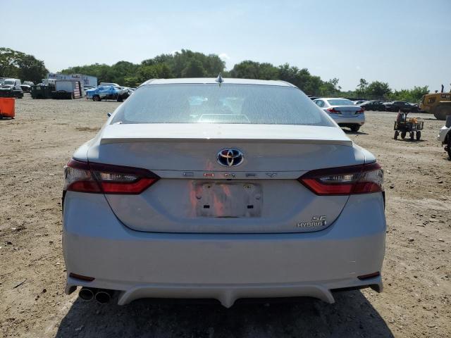 4T1G31AK0RU071079 - 2024 TOYOTA CAMRY SE NIGHT SHADE WHITE photo 6