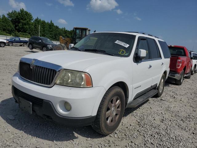 5LMFU28R53LJ03035 - 2003 LINCOLN NAVIGATOR თეთრი ფოტო 2