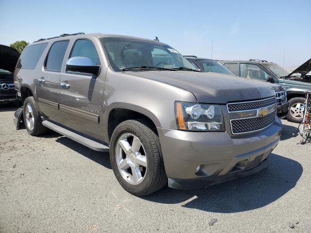 1GNSKHE70DR177809 - 2013 CHEVROLET SUBURBAN K1500 LS TAN photo 4