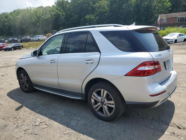 4JGDA5HB6DA174393 - 2013 MERCEDES-BENZ ML 350 4MATIC SILVER photo 2