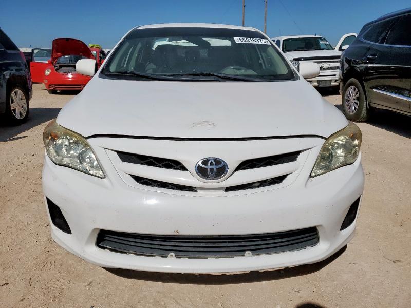 JTDBU4EEXBJ108020 - 2011 TOYOTA COROLLA BASE 白色 照片 5