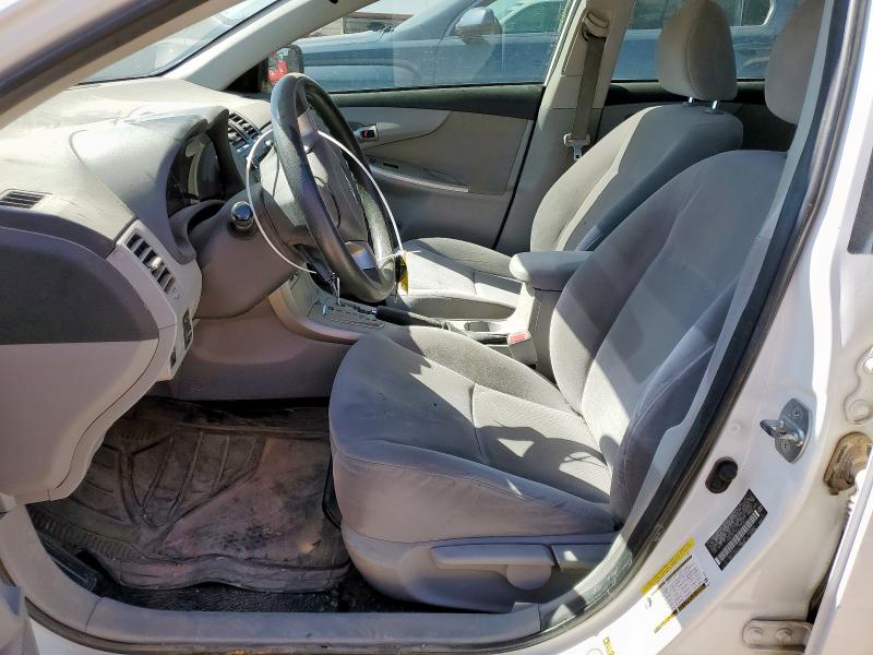 JTDBU4EEXBJ108020 - 2011 TOYOTA COROLLA BASE 白色 照片 7