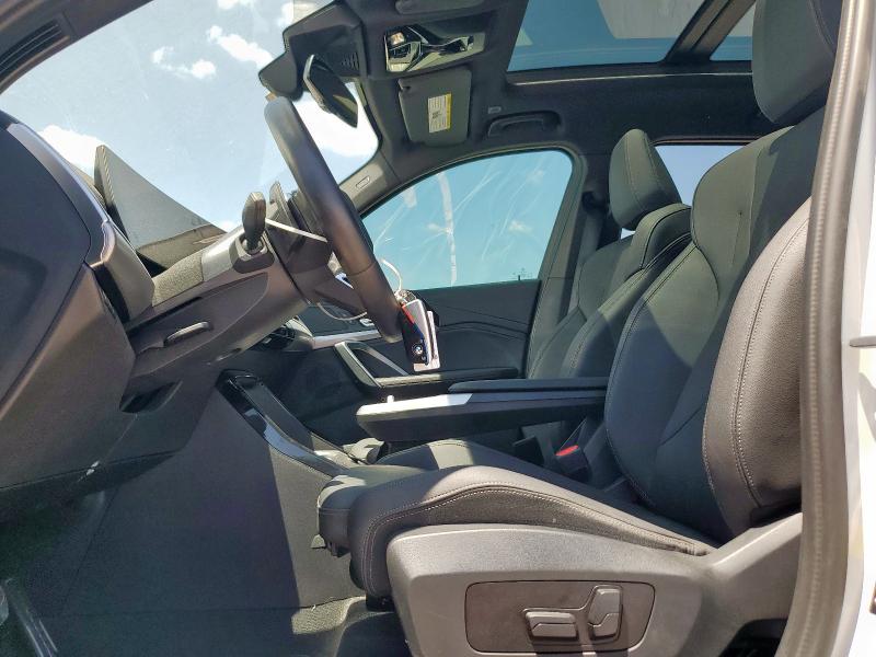 WBX73EF06P5W89620 - 2023 BMW X1 XDRIVE28I თეთრი ფოტო 7