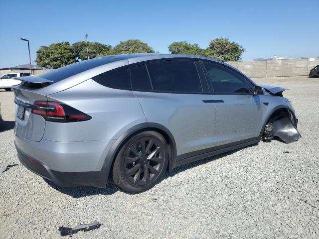 7SAXCBE54SF469332 - 2025 TESLA MODEL X SILVER photo 3