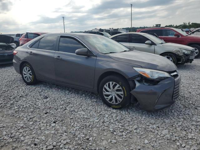 4T1BF1FK3HU436864 - 2017 TOYOTA CAMRY LE GRAY photo 4