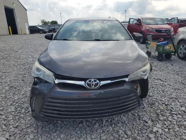 4T1BF1FK3HU436864 - 2017 TOYOTA CAMRY LE GRAY photo 5