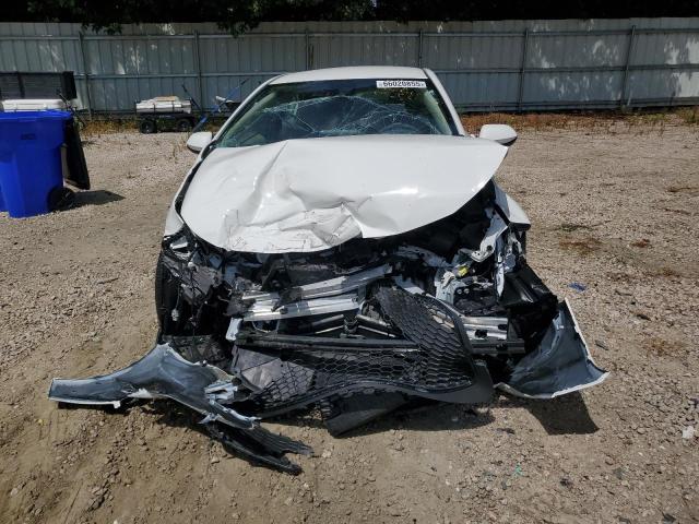 JTDEPMAE9MJ159019 - 2021 TOYOTA COROLLA LE WHITE photo 5