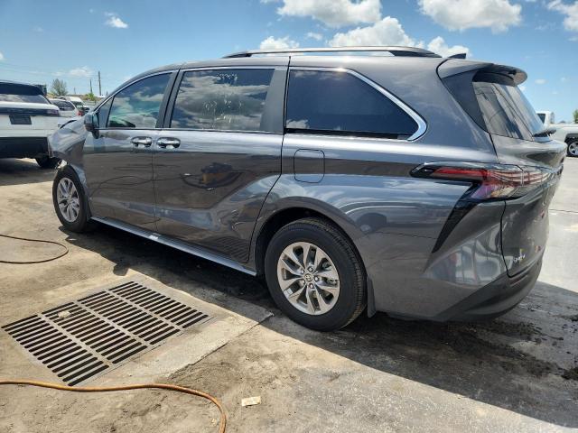 5TDYRKEC8SS243210 - 2025 TOYOTA SIENNA XLE ნაცრისფერი ფოტო 2