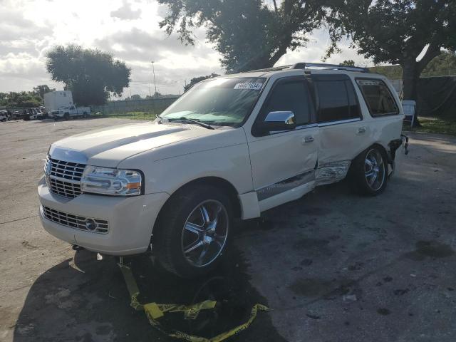 5LMFU27527LJ18662 - 2007 LINCOLN NAVIGATOR 白色 照片 1