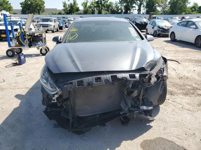 5NPE34AF3JH646709 - 2018 HYUNDAI SONATA SPORT 灰色 照片 5