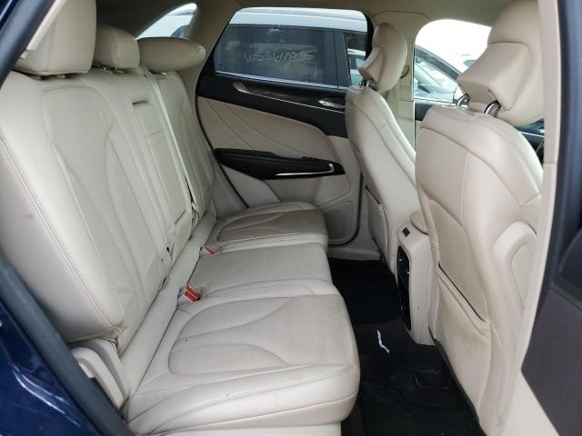 5LMCJ3D9XKUL33864 - 2019 LINCOLN MKC RESERVE BLUE photo 10