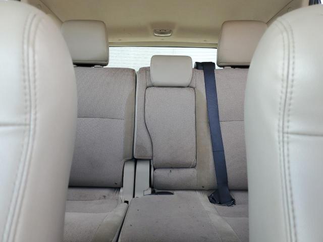 JA4JT3AW2BU038142 - 2011 MITSUBISHI OUTLANDER SE WHITE photo 10