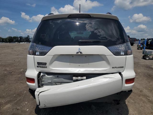 JA4JT3AW2BU038142 - 2011 MITSUBISHI OUTLANDER SE WHITE photo 6