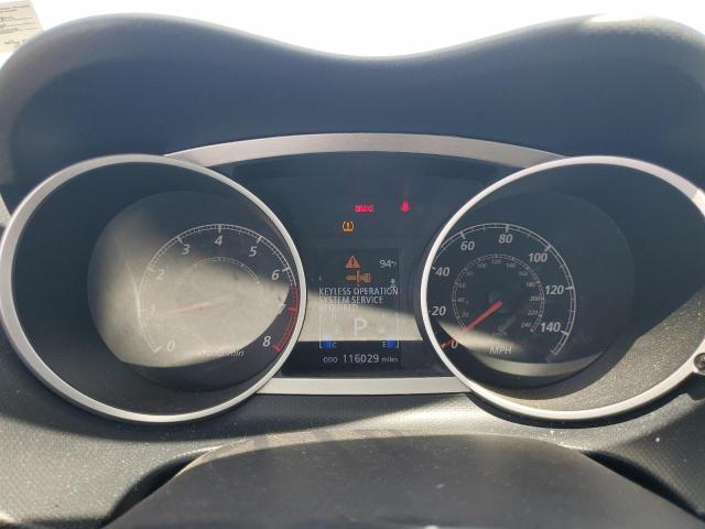 JA4JT3AW2BU038142 - 2011 MITSUBISHI OUTLANDER SE WHITE photo 9