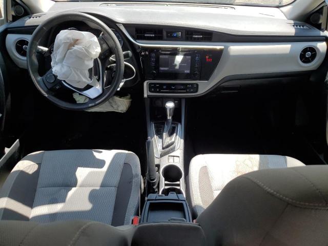 2T1BURHE8KC235269 - 2019 TOYOTA COROLLA L 银色 照片 8