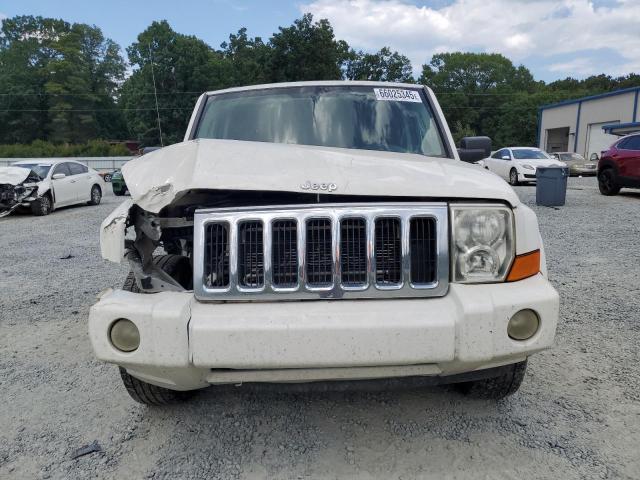 1J8HG48N58C124970 - 2008 JEEP COMMANDER SPORT أبيض صورة 5