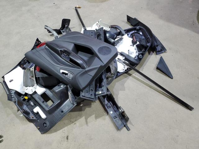 1FMCU9GD0KUC00897 - 2019 FORD ESCAPE SE Schwarz Foto 13