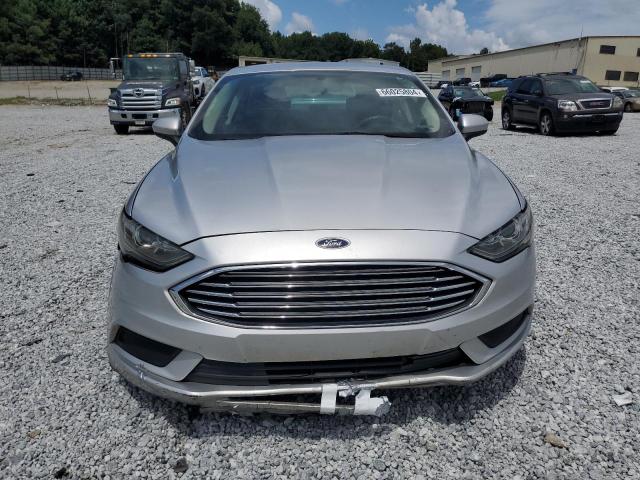 3FA6P0H78JR109031 - 2018 FORD FUSION SE SILVER photo 5