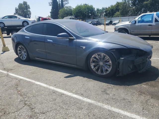 5YJSA1E26JF295680 - 2018 TESLA MODEL S رمادي صورة 4