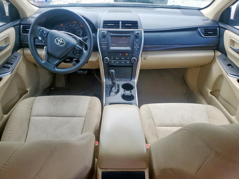 4T4BF1FKXFR500174 - 2015 TOYOTA CAMRY LE SILVER photo 8