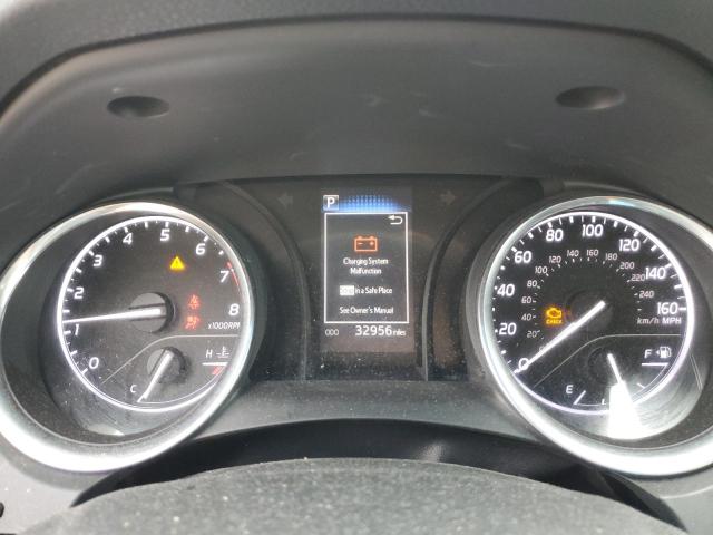 4T1B11HK1JU035623 - 2018 TOYOTA CAMRY L 银色 照片 9