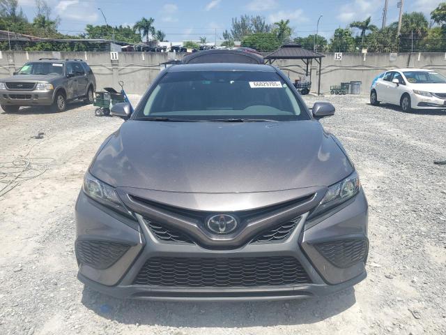 4T1G11AK3PU790684 - 2023 TOYOTA CAMRY SE NIGHT SHADE GRAY photo 5