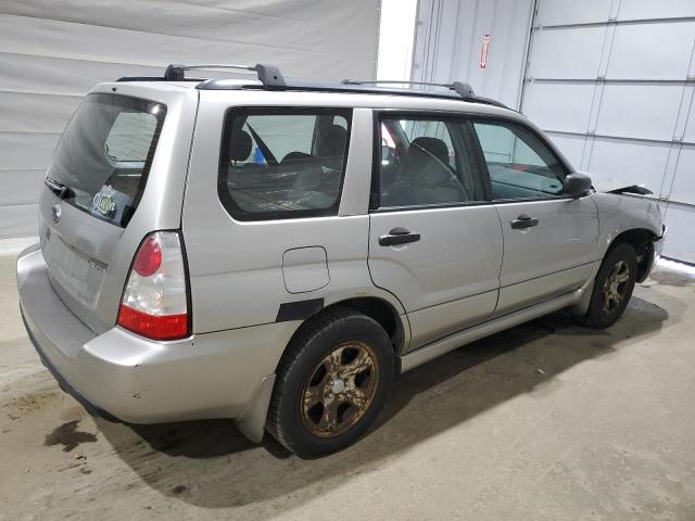 JF1SG636X6H754367 - 2006 SUBARU FORESTER 2.5X ვერცხლისფერი ფოტო 3
